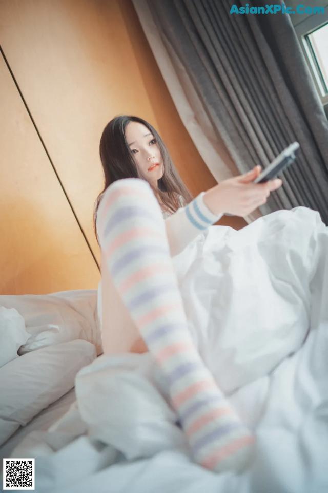DJAWA Photo - Bambi (밤비): "Homebody Girl" (50 photos)